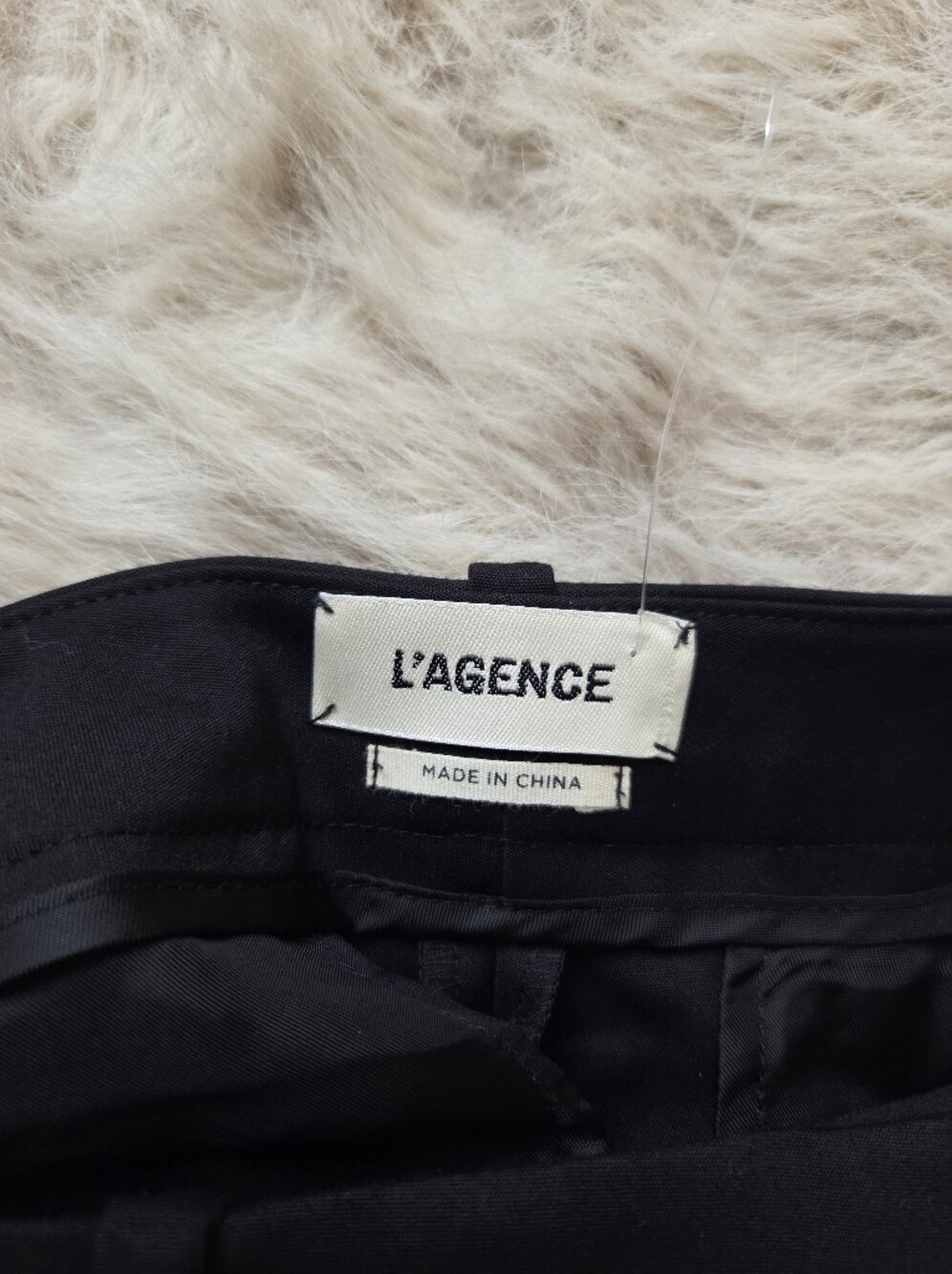L'AGENCE Black Women's Dress Shorts Sz 2 2.5" - Picture 9 of 14